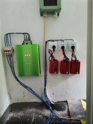 电超人数码智能节电器在中国石油加油站安装案例